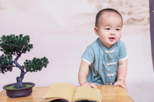 东方孕妇显怀是几个月